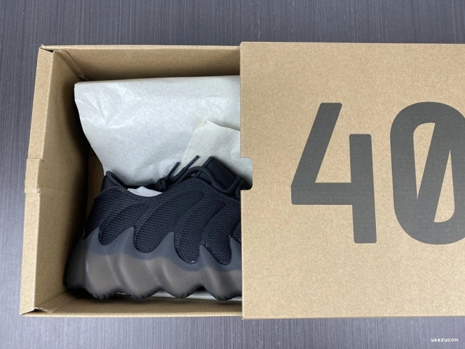 YEEZY ADIDAS H68032 400 1104